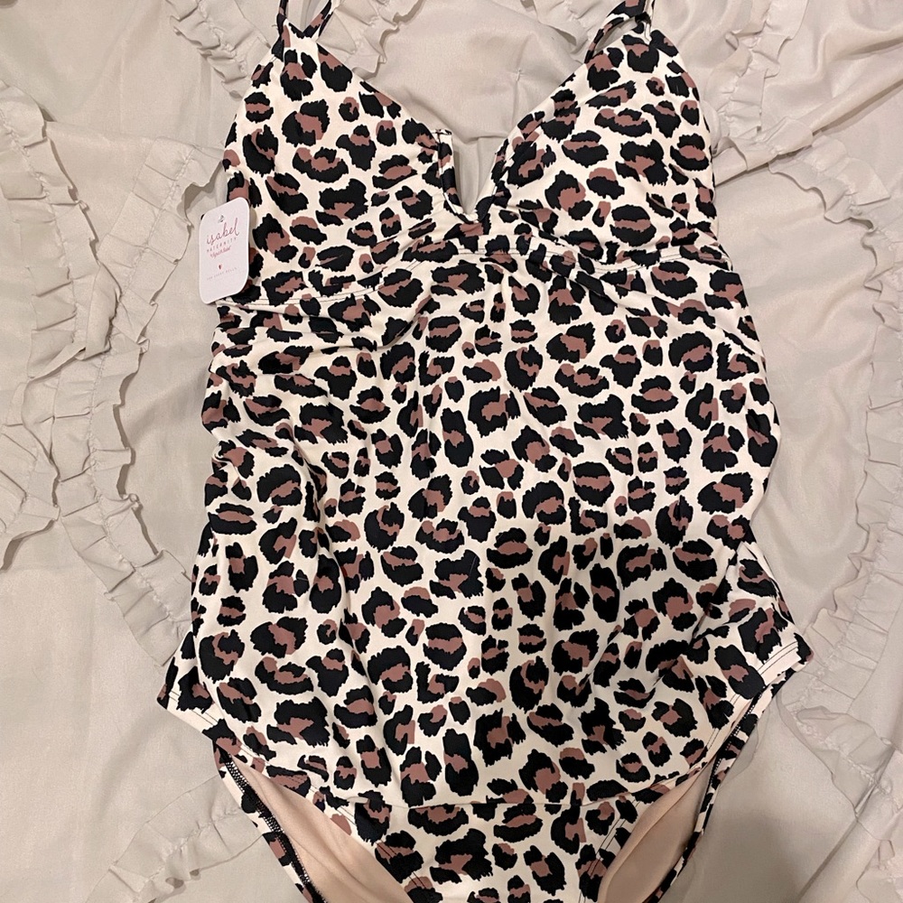 Isabel Maternity Cheetah Swimsuit size M NEW